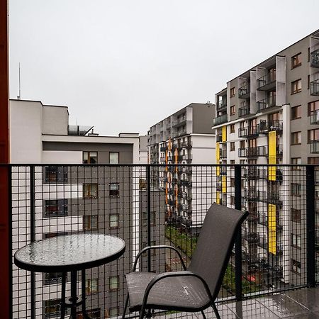 Апартаменти Apart D&K Free Parking Cybernetyki 2E Варшава Екстер'єр фото